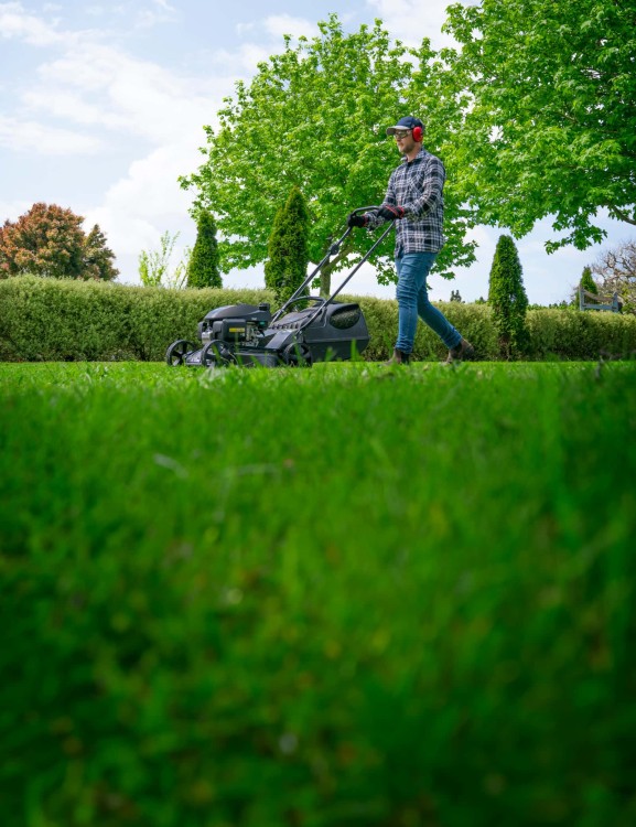 hpm18200-lawn-mower-product-page-hero-mobile-1600x2080-min